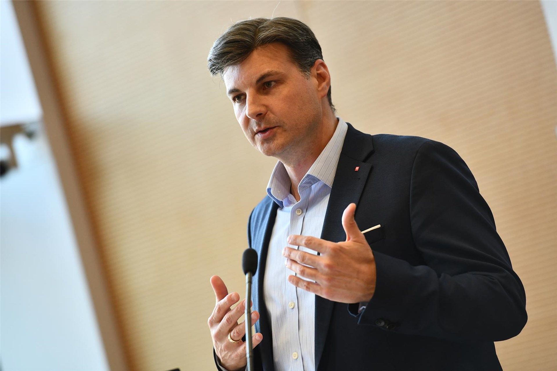 Dominique Hopfenzitz, Sprecher für „Soziale Sicherung“ für die Caritas in NRW und Münsters Diözesancaritasdirektor. Foto: Michael Bönte, Caritasverband für die Diözese Münster